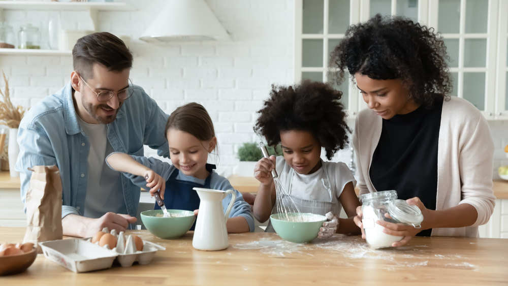 [:en]Families are Cooking More. Is Yours One of Them?[:]