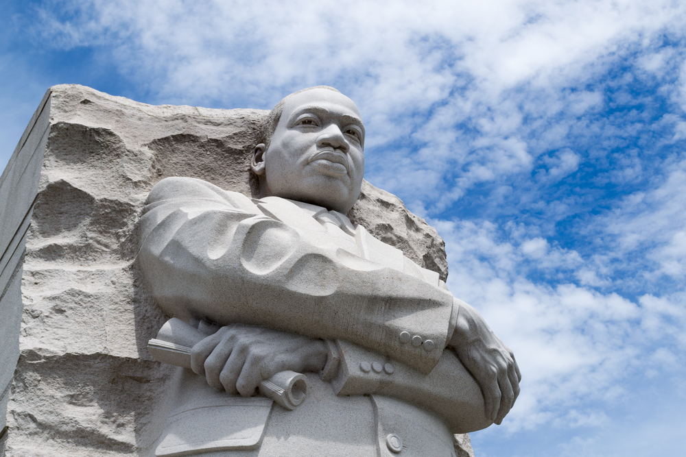 [:en]Ways to Honor MLK Day as a Family[:]